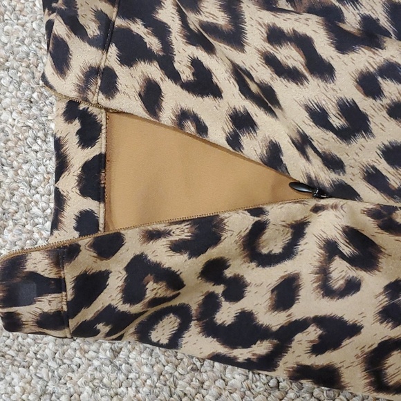 ZARA Cheetah Print Mini Skirt Size Small EUC - Picture 4 of 7
